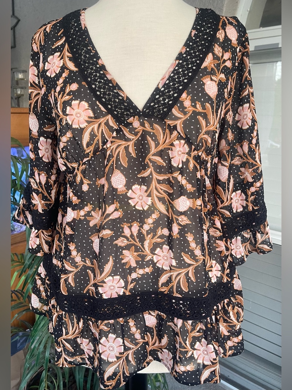 DR2 Black Tunic with Blush Floral Lace Trim